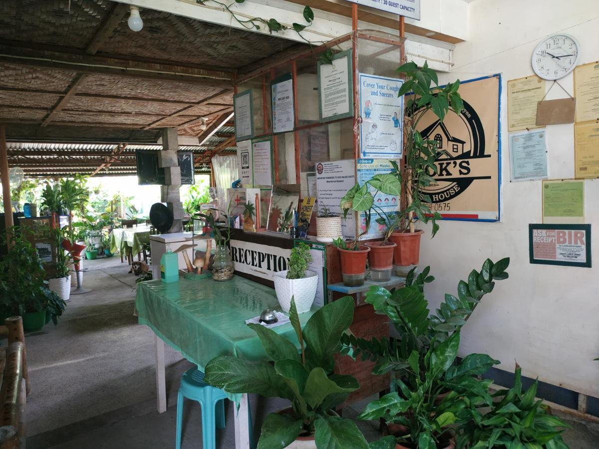 Emoks Guest House Moalboal Esterno foto
