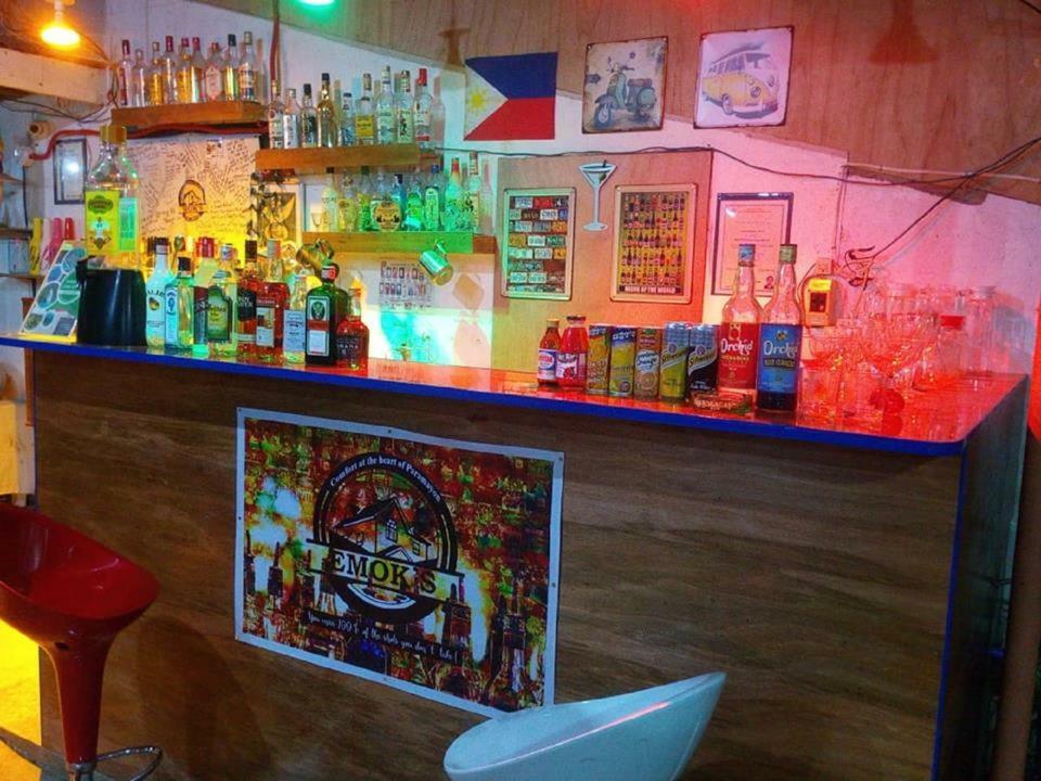 Emoks Guest House Moalboal Esterno foto